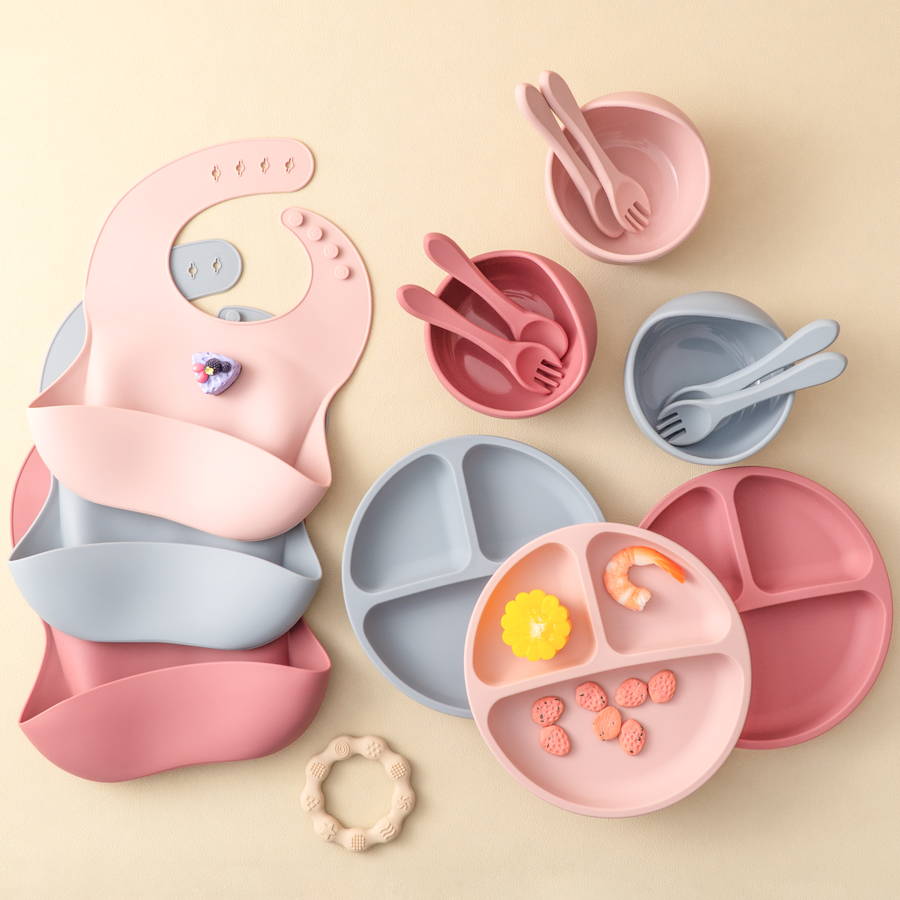 Baby Food Menu - 5 ชิ้นเด็กซิลิโคนชุดให้อาหารรอบรับประทานอาหารแผ่น Sucker ชามจานสําหรับเด็กทารกกันน้ํา Bib ช้อนชุดอาหารเด็ก